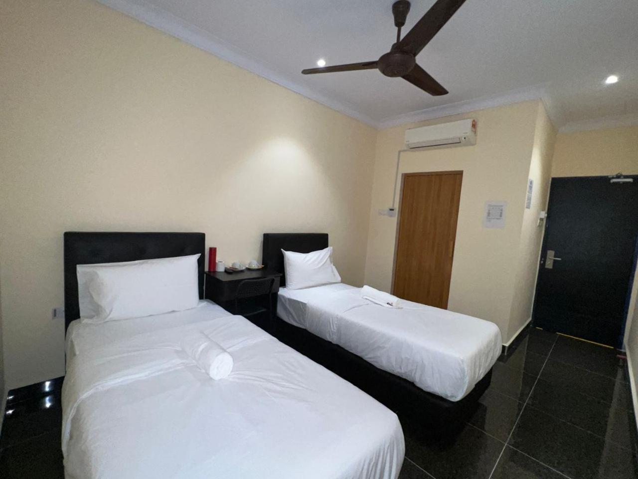 I Go Inn Bandar Saujana Putra Екстериор снимка