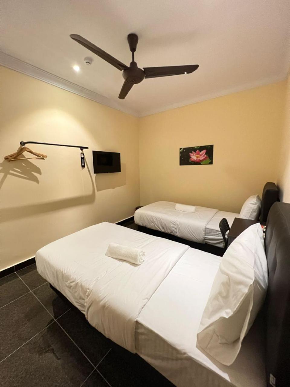 I Go Inn Bandar Saujana Putra Екстериор снимка