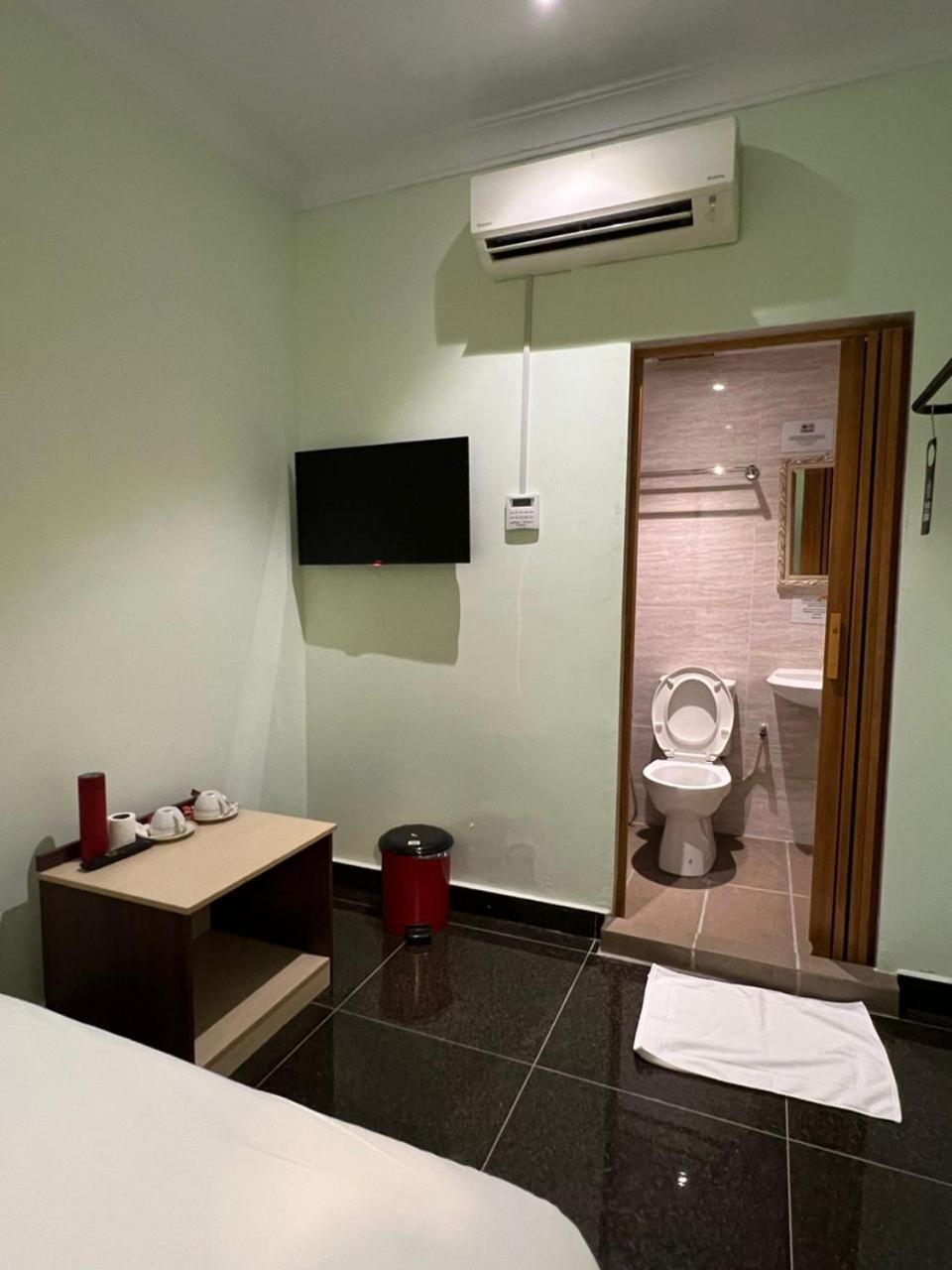 I Go Inn Bandar Saujana Putra Екстериор снимка